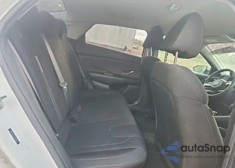 2022 Hyundai Elantra Sel z USA, uszkodzony, nr VIN 5NPLM4AG5NH085657